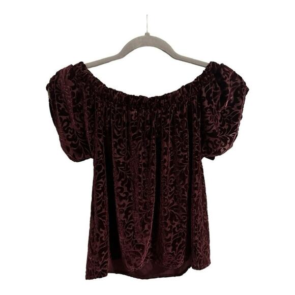 Hollister Red Velvet Soft Patterned Peasant Blouse - Women’s XS - Picture 7 of 14